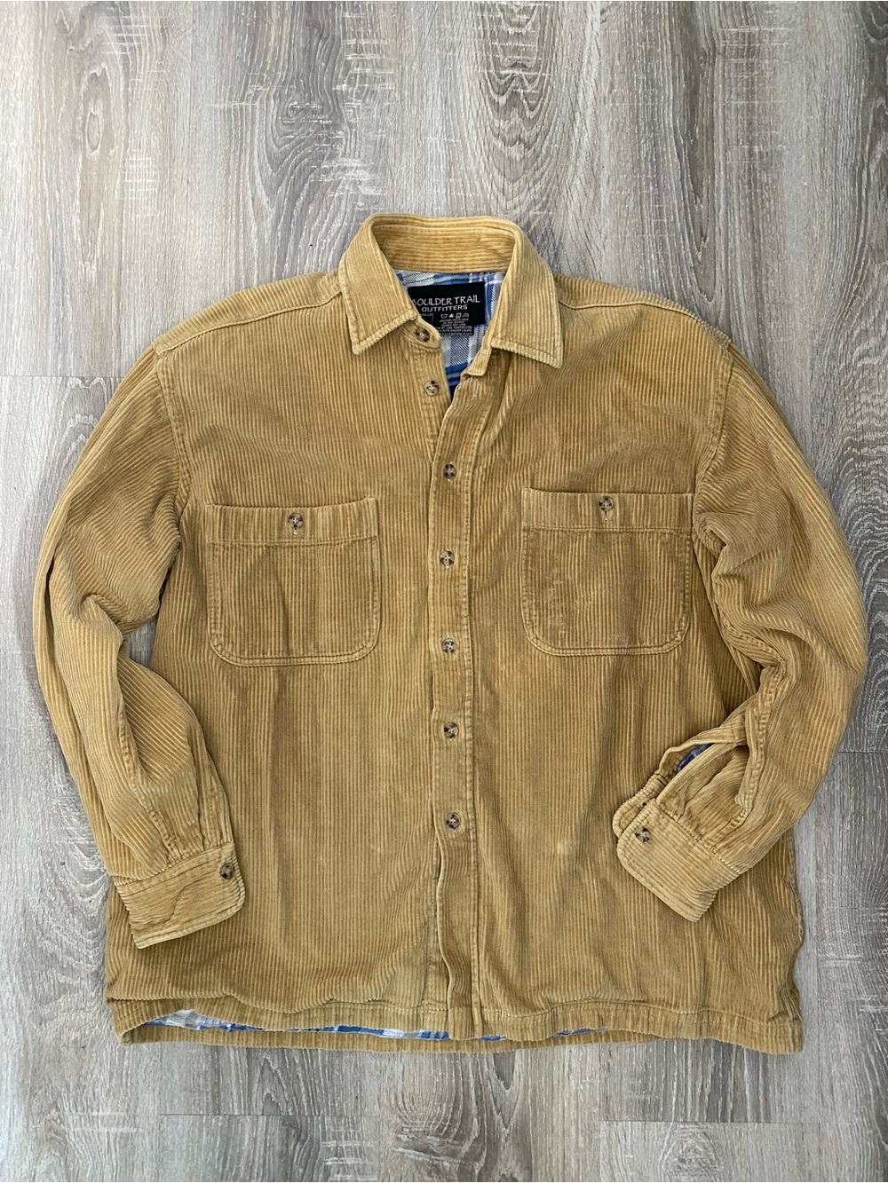 Boulder Trail Outfitters Men's Tan Corduroy Workshirt Jacket